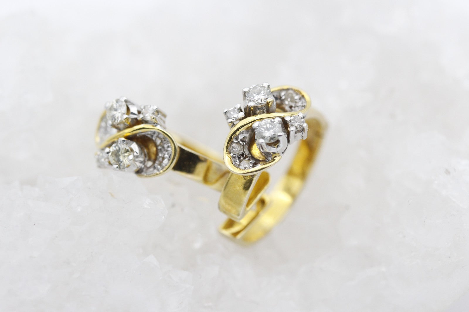Wunderschöner Ohrschmuck Ohrringe aus 585 / 14k Gelbgold mit Brillanten