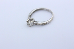 Wunderschöner Damen Ring aus 750 / 18k Weißgold mit Diamanten in Brillantschliff