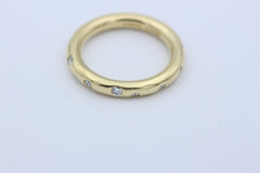 Niessing Massiver Ring aus 750 / 18k Gelbgold mit 14 Diamanten Sternenhimmel