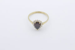 Traumhafter Damen Juwelen Ring aus 585 / 14k Gelbgold mit Granat & weiße Steine