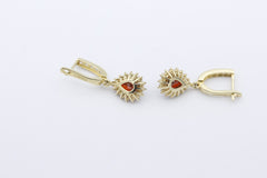 Traumhafter Ohrschmuck Ohrringe 585 / 14karat Gelbgold mit Granat & weiße Steine