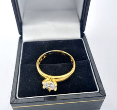 Wunderschöner Solitär Damen Ring aus 925 Sterlingsilber Vergoldet Zirkonia