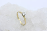 Zarter Solitär Ring aus 585 / 14K Gelbgold mit ein Diamant 0,14 ct. | Gr. 53
