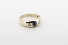 Eleganter 585 14K Goldring mit echtem Saphir und 2 Brillanten Gr. 56