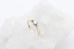 Schöner Damen Solitär Ring aus 585er Gelbgold mit ein Brillant ca. 0,32 ct.