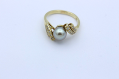 Außergewöhnlicher Damen Ring aus 585 / 14k Gelbgold mit Perle & Diamanten