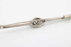585 14K Weißgold Antike Brosche mit Diamanten 0,10 ct. – Elegantes Design
