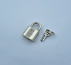 Pandora 925 Sterlingsilber Vorhängeschloss und Schlüssel Charm-Anhänger