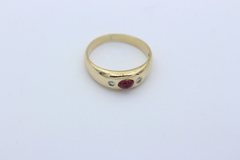 Schöner Damen Ring aus 750 / 18K Gelbgold mit ein Rubin & Diamanten | Gr. 49