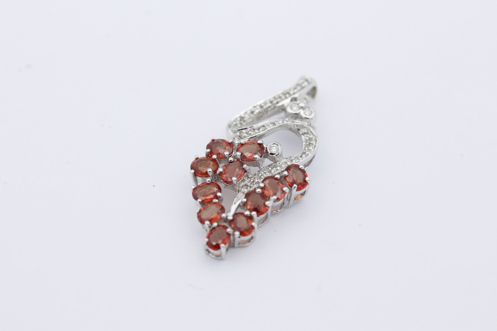 Juwelen Damen Anhänger aus 375 / 9 Karat Weißgold mit Edelsteine & Diamanten