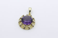 Schöner Anhänger 585 / 14 Karat Gelbgold mit ein großen Amethyst & Diamanten