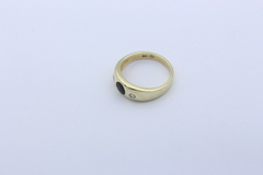 Schöner Gold Ring aus 585 / 14K Gelbgold mit ein Saphir & Diamanten | Gr. 53