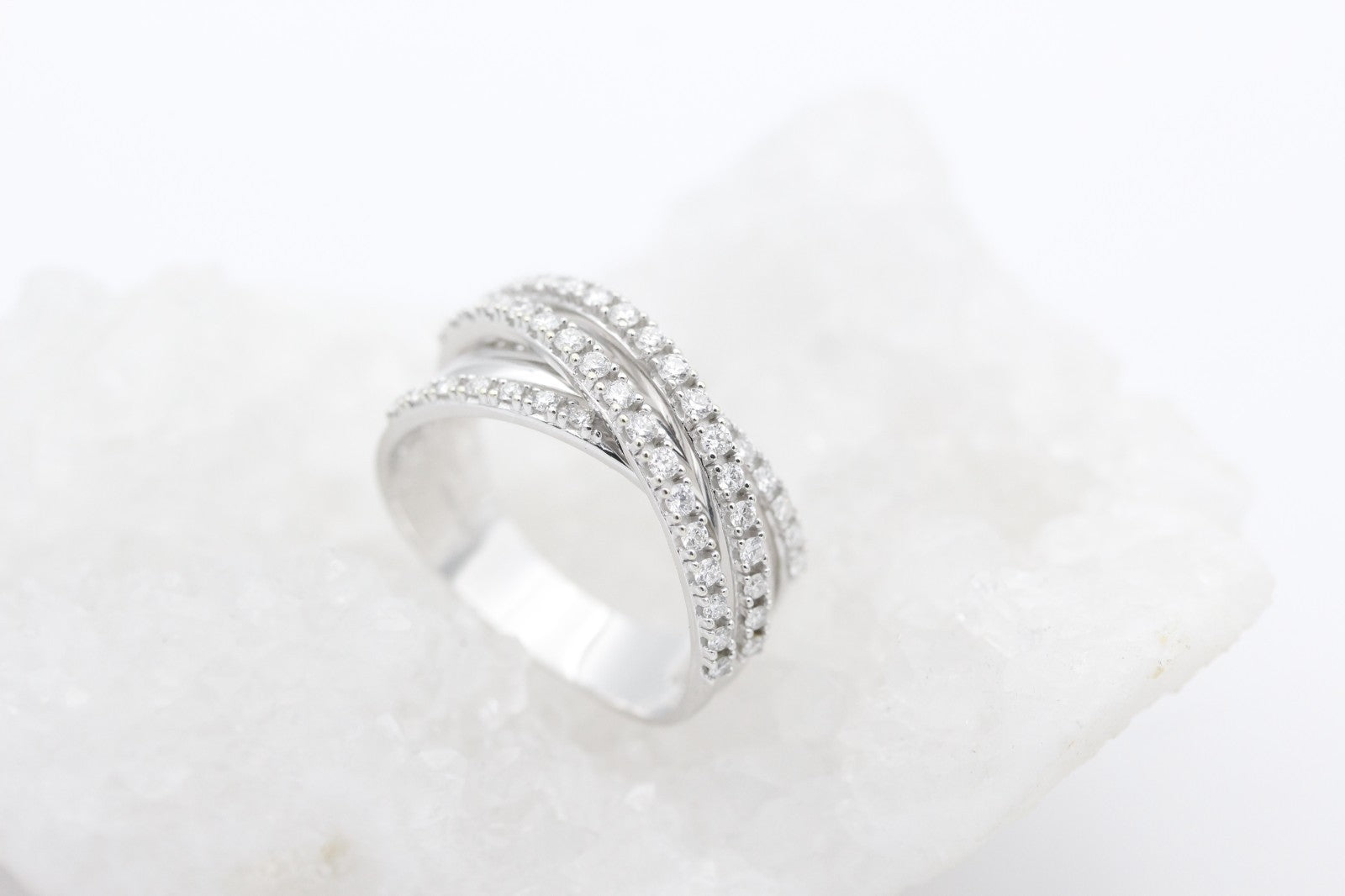 Moderner Christ Damen Ring aus 585 / 14k Weißgold mit 48 Brillanten | Gr. 61