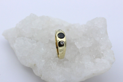 Schöner Gold Ring aus 585 / 14K Gelbgold mit ein Saphir & Diamanten | Gr. 53