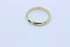 Zarter Damen Juwelen Ring aus 333 / 8k Gelbgold mit ein Saphir & Brillanten