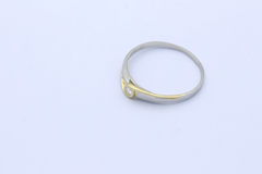 Zarter 950 Platin Ring mit ein Brillant – Bicolor Gelbgold Diamant ca. 0,10 ct.