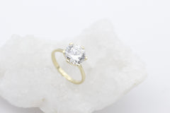 Wunderschöner Solitär Damen Ring aus 585 / 14k Gelbgold mit ein großen Zirkonia