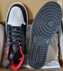 Nike Air Jordan 1 Low 553558 063 Herrenschuh Schwarz/Rot Gr. 47,5