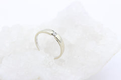 Schöner Solitär Damen Spannring aus 585 / 14K Weißgold mit ein Diamant 0,08 ct.