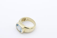 Massiver Gelbgold Unisex Ring aus 333 / 8k mit ein Blautopas | Gr. 57