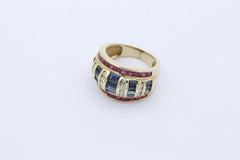 Exklusiver 585er / 14K Gelbgold Damen Ring mit Rubinen, Saphiren und Diamanten