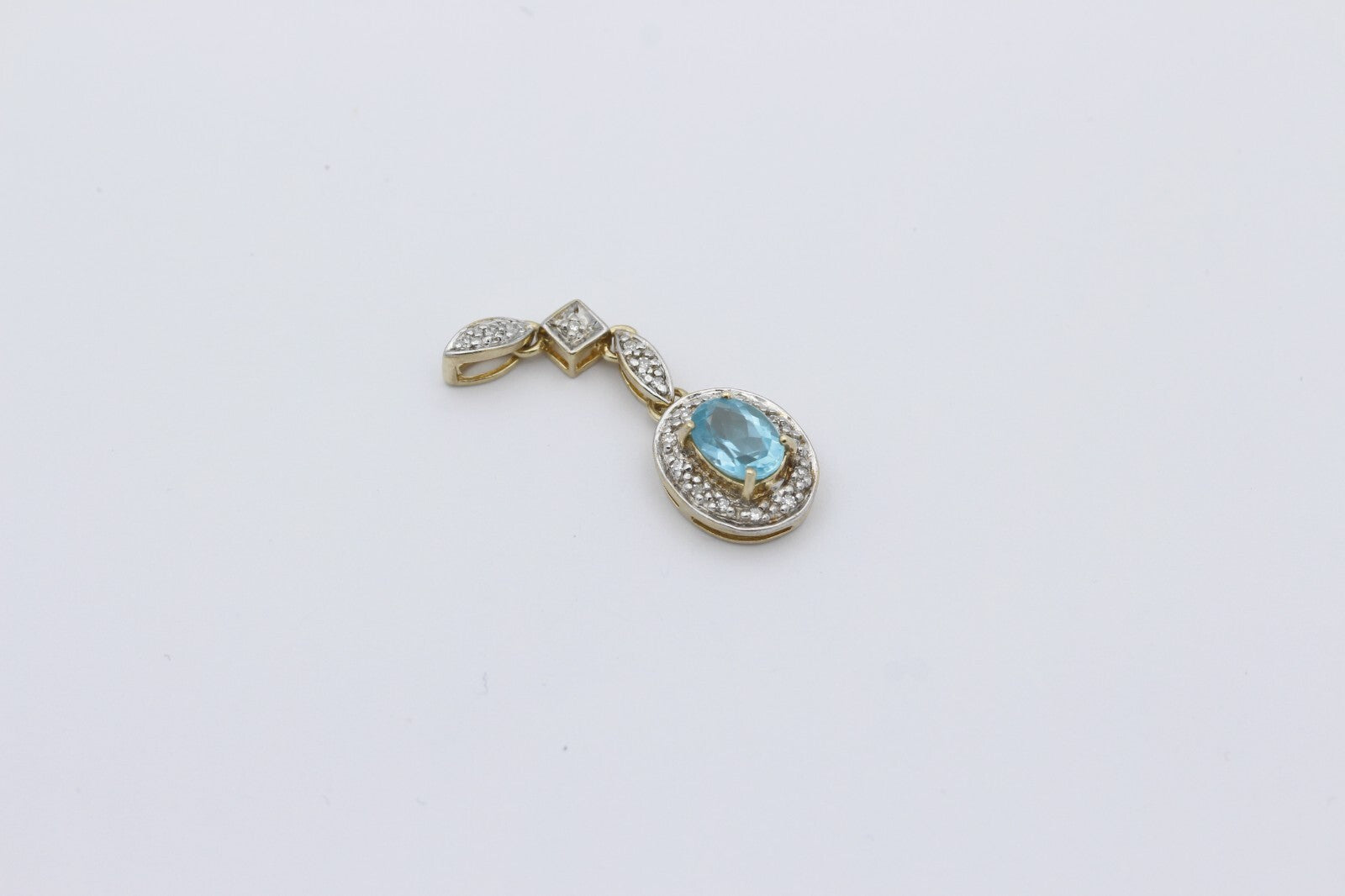 Juwelen Damen Anhänger aus 375 / 9k Gelbgold mit ein Edelstein & Diamanten