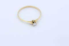 Zarter Solitär Damen Ring aus 585 / 14K Gelbgold mit ein Diamant ca. 0,10 ct.