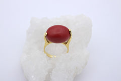 Außergewöhnlicher Korallen Ring aus 750 / 18K Gelbgold mit eine schöne Koralle