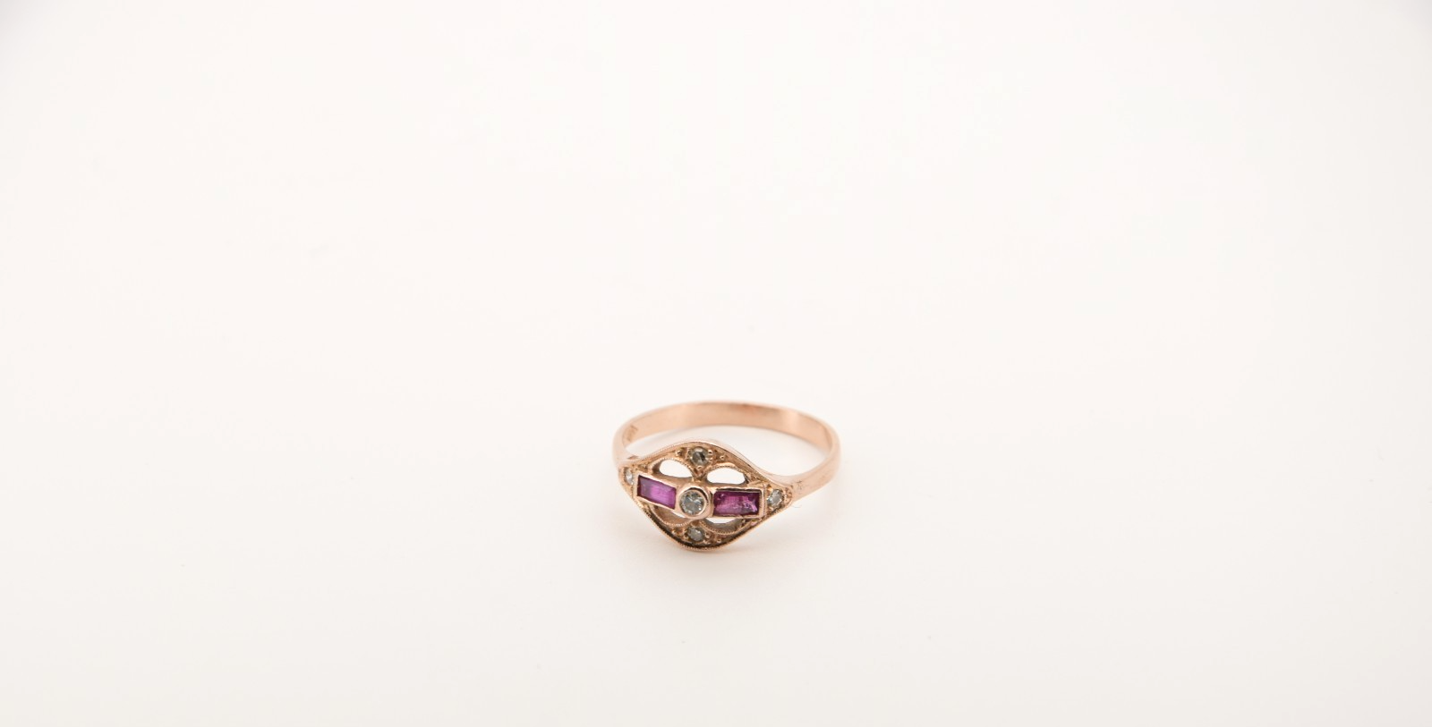 Antiker Juwelier-Ring Damen 14k (585) Rotgold mit Brillant, Diamanten & Rubinen