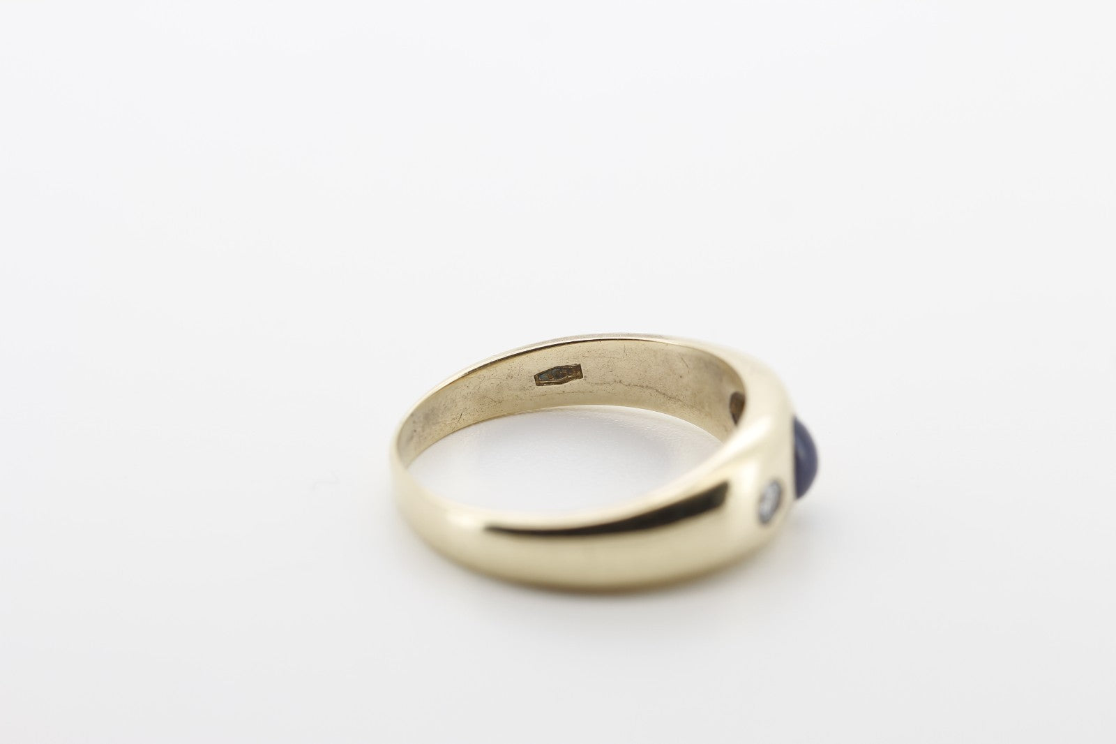 Eleganter 585 14K Goldring mit echtem Saphir und 2 Brillanten Gr. 56