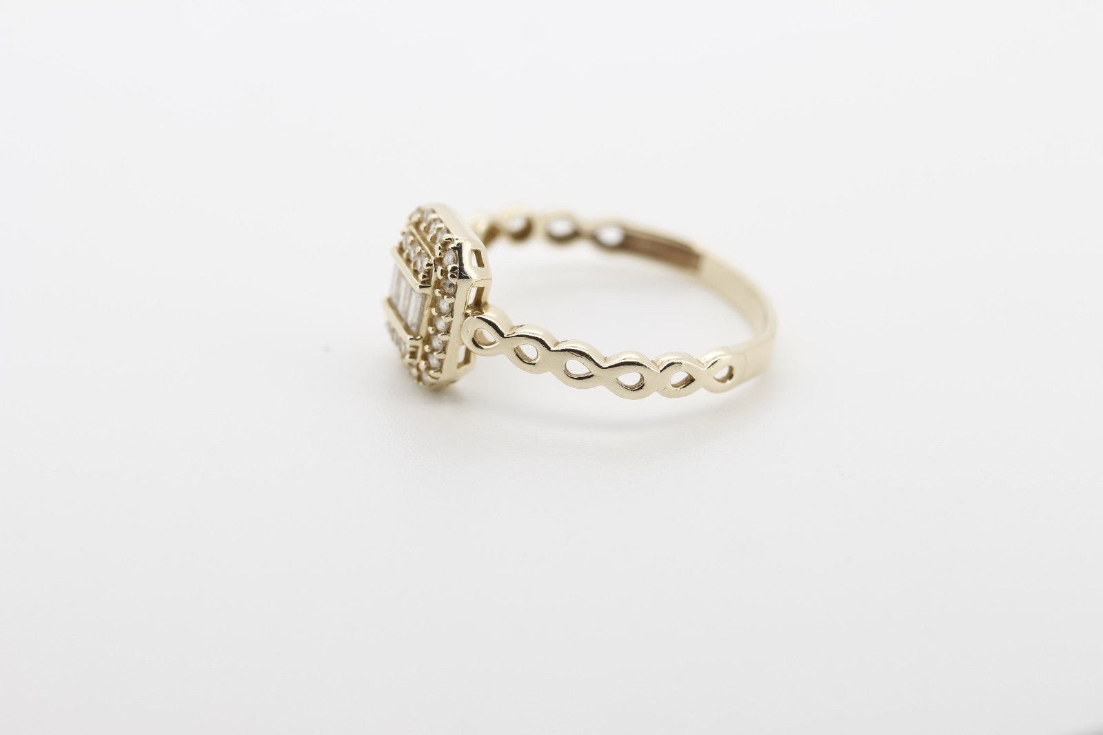 Eleganter 585 14K Damen Gelbgold Goldring mit Baguette & Runden Zirkonia Gr. 55
