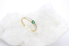 Klassischer Damenring 750 / 18 Karat Gelbgold | mit Smaragd & Diamanten | Gr. 56