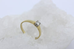 Zarter Solitär Ring aus 585 / 14K Gelbgold mit ein Diamant 0,14 ct. | Gr. 53