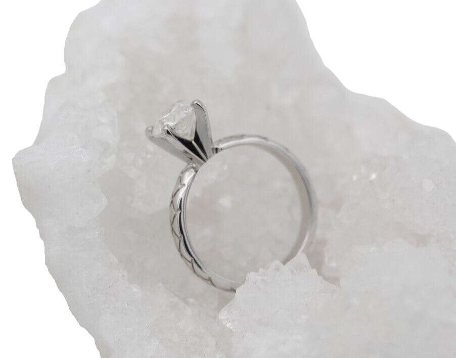 Wunderschöner Ring aus 585er Weißgold mit ein Diamant ca. 0,85ct. (W/PI)