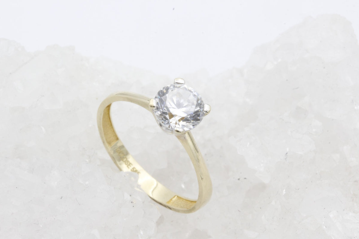 585 Gold Ring – 14K Gelbgold Solitärring mit Zirkonia – Damenring Verlobungsring