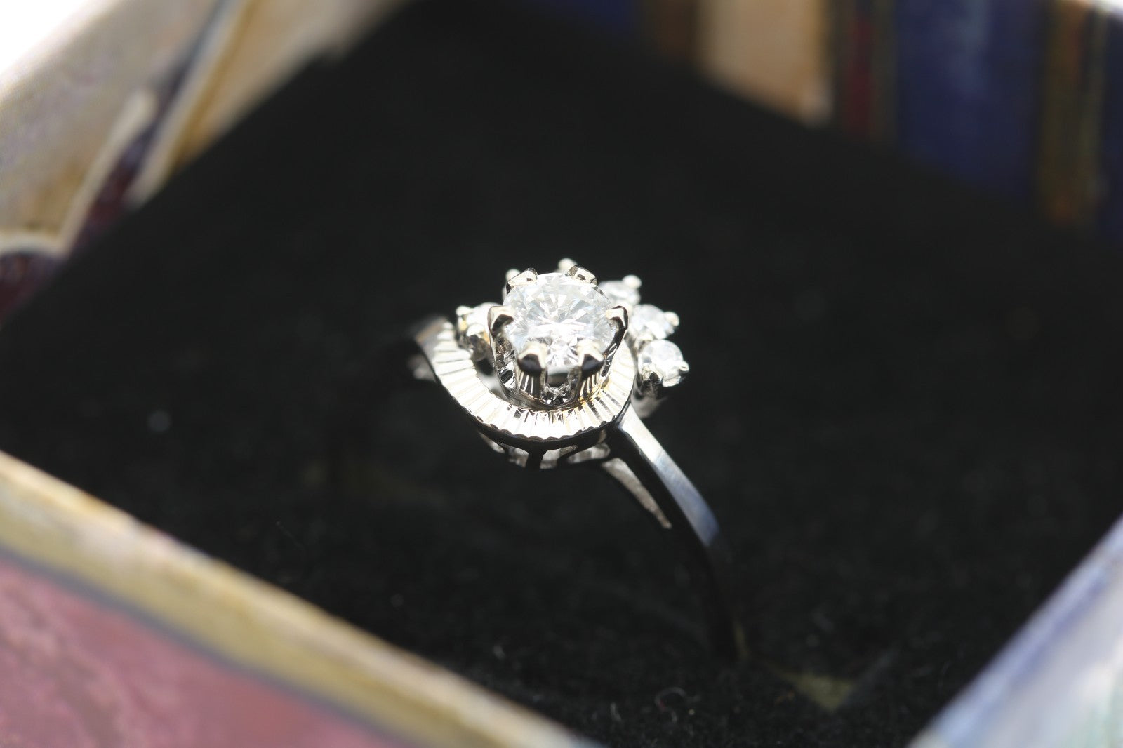 Brillantring 750er Weißgold 18k | Eleganter Damenring mit Diamanten | Gr. 52