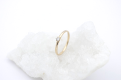 Brillant Solitär Damen Ring 585 / 14K Gold 0,10 ct. W/SI | Zarter Verlobungsring
