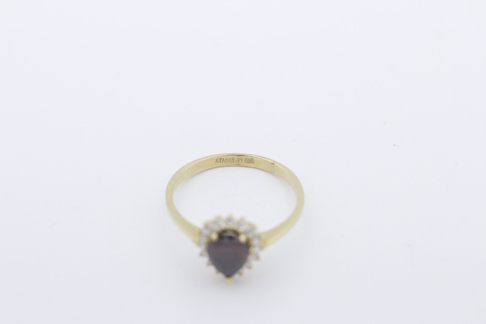 Traumhafter Damen Juwelen Ring aus 585 / 14k Gelbgold mit Granat & weiße Steine