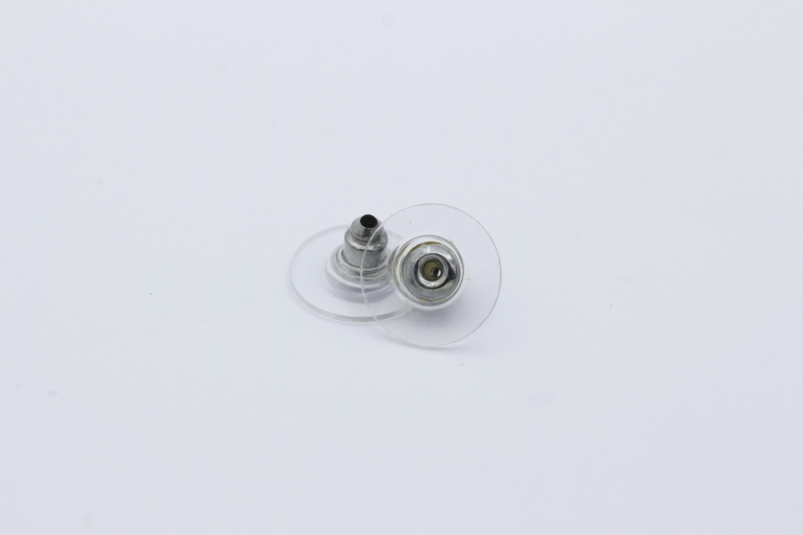 Traumhafte Damen Ohrstecker Ohrschmuck aus 585 Weißgold mit Saphir & Diamanten