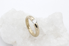 Niessing Spannring 750 / 18 Karat Gold Solitär Brillant ca. 0,45 ct.