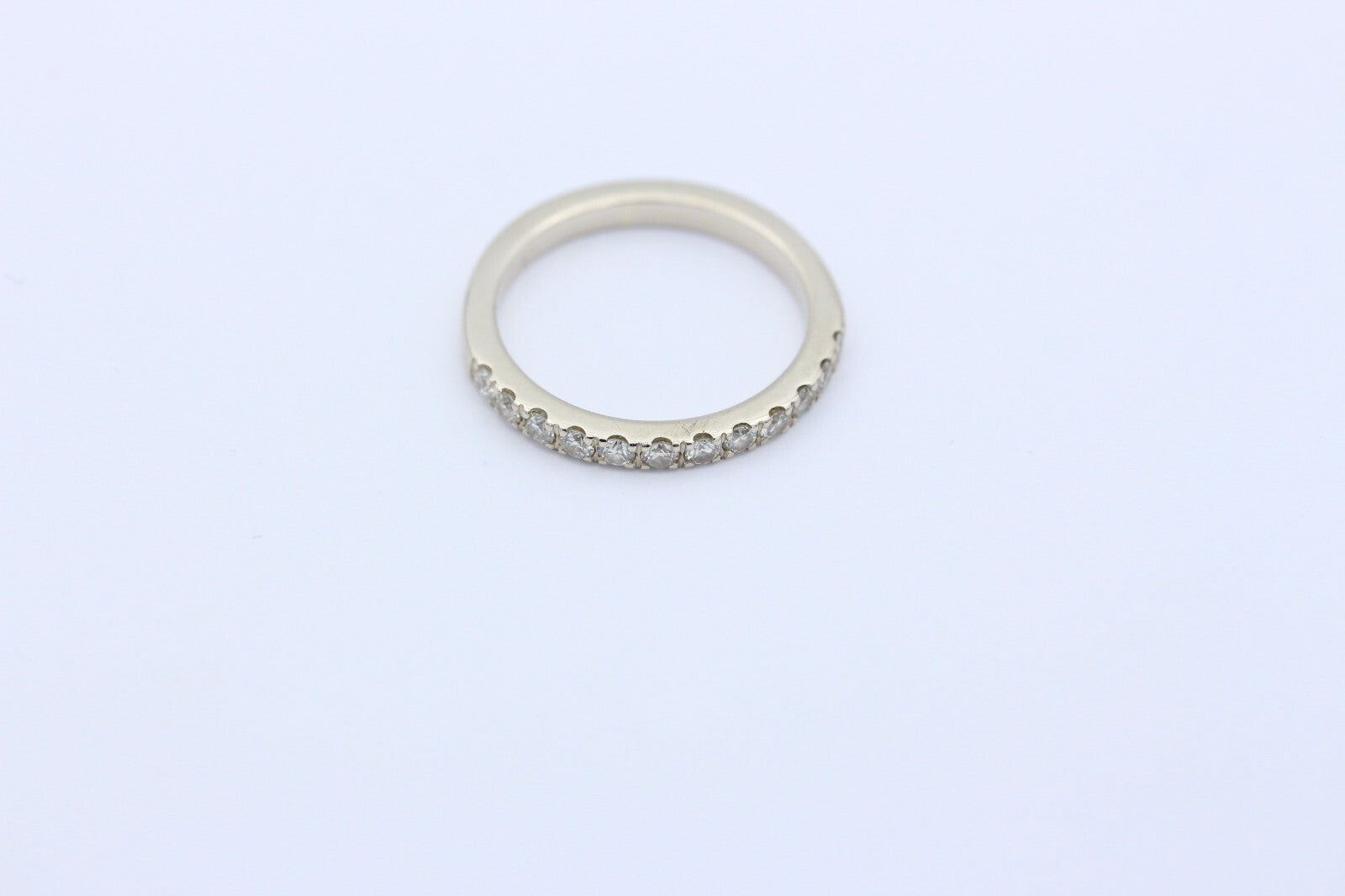 Zarter Diamant Damen Ring Halb Memory aus 585 / 14K Weißgold mit 12 Brillanten
