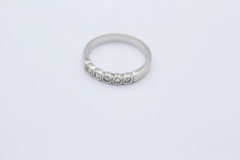 CHRIST Diamantring 585 Weißgold 14 Karat Halb Memoire Ring 5 Diamanten | Gr. 55