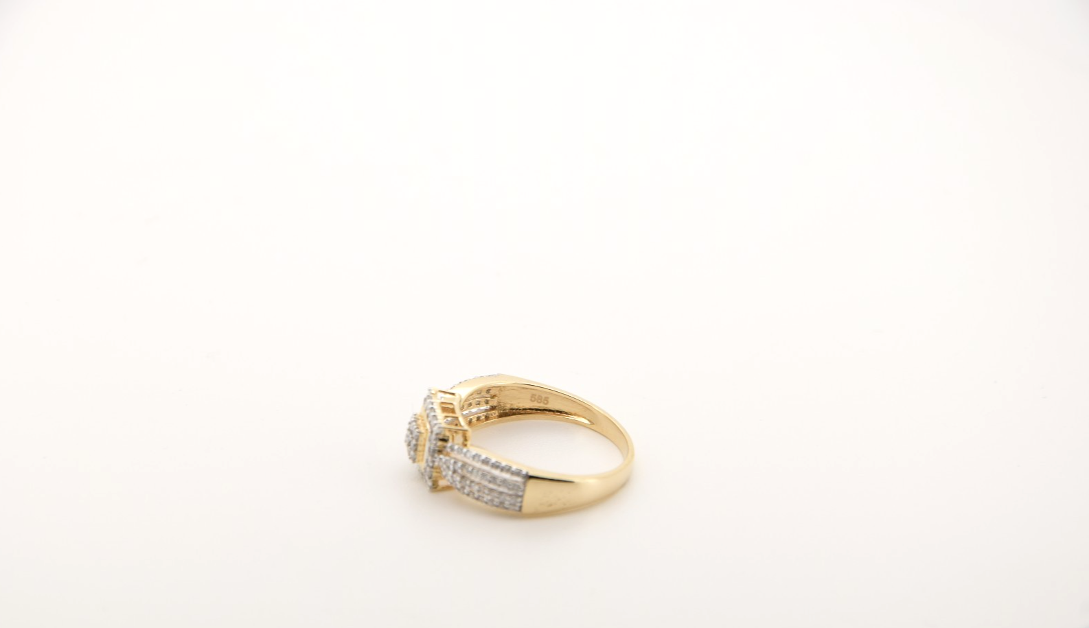 Diamantring 14 Karat Gelbgold | Geometrisches Design | Pavé-Besatz | 0,41 ct.
