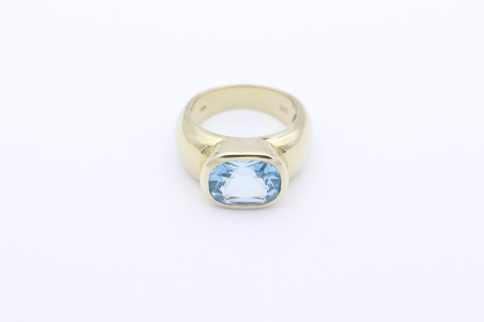 Massiver Gelbgold Unisex Ring aus 333 / 8k mit ein Blautopas | Gr. 57
