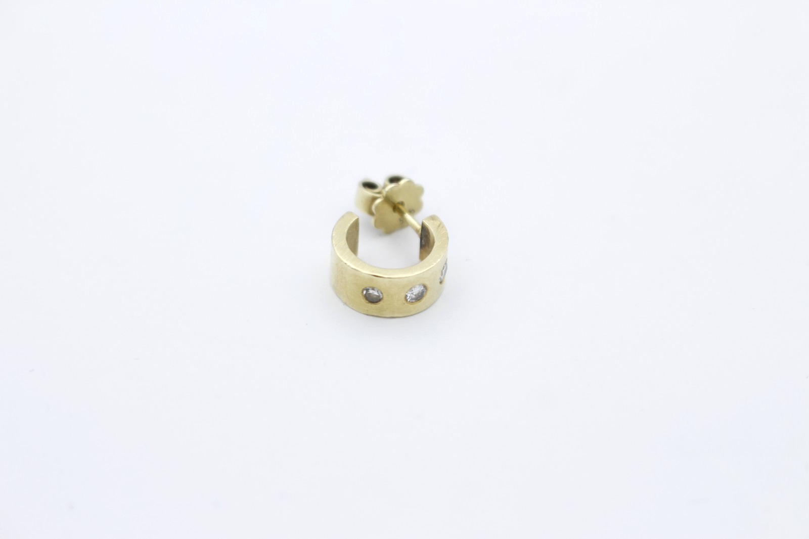 Einzelner massiver Ohrstecker 585 Gold mit Brillanten | 14K Creole Unisex