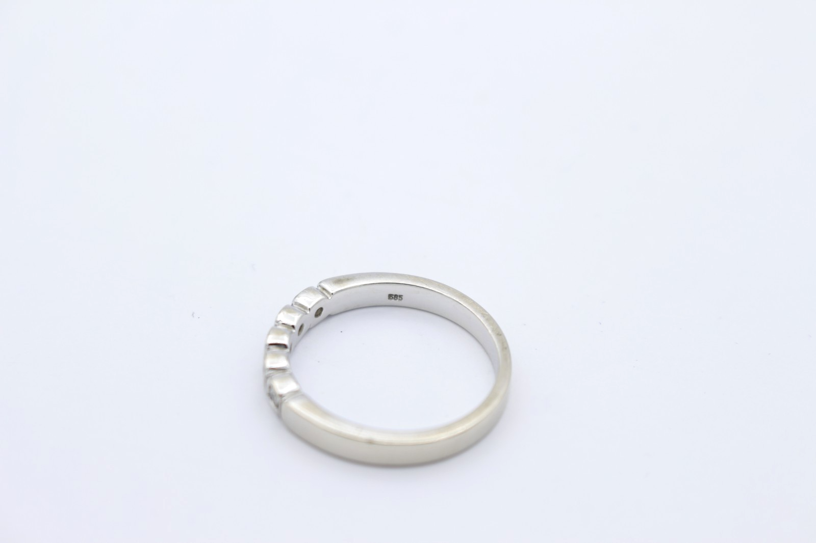 CHRIST Diamantring 585 Weißgold 14 Karat Halb Memoire Ring 5 Diamanten | Gr. 55