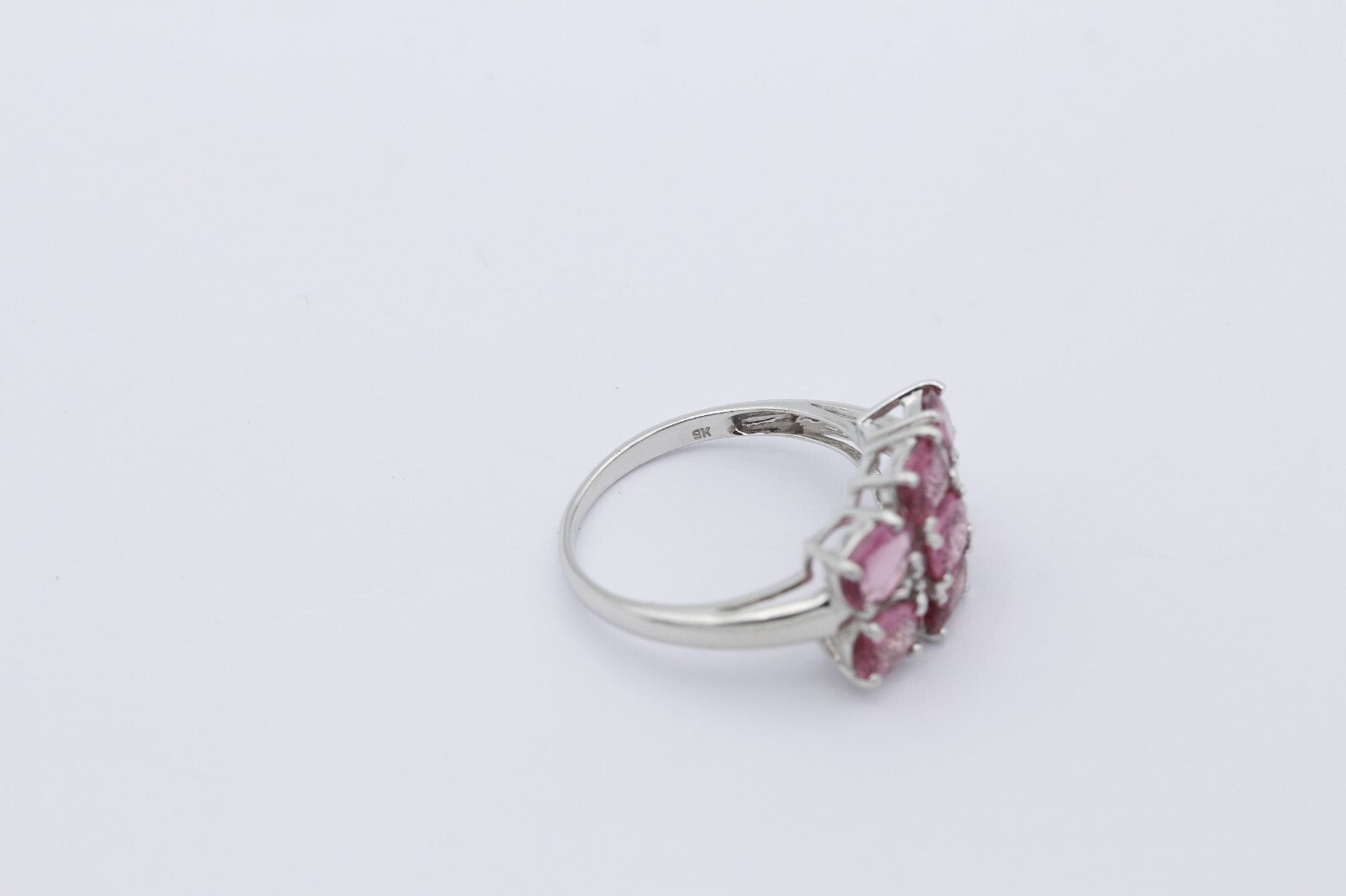 Schöner Damen Ring aus 375/9k Weißgold mit echte Edelsteine & Diamanten