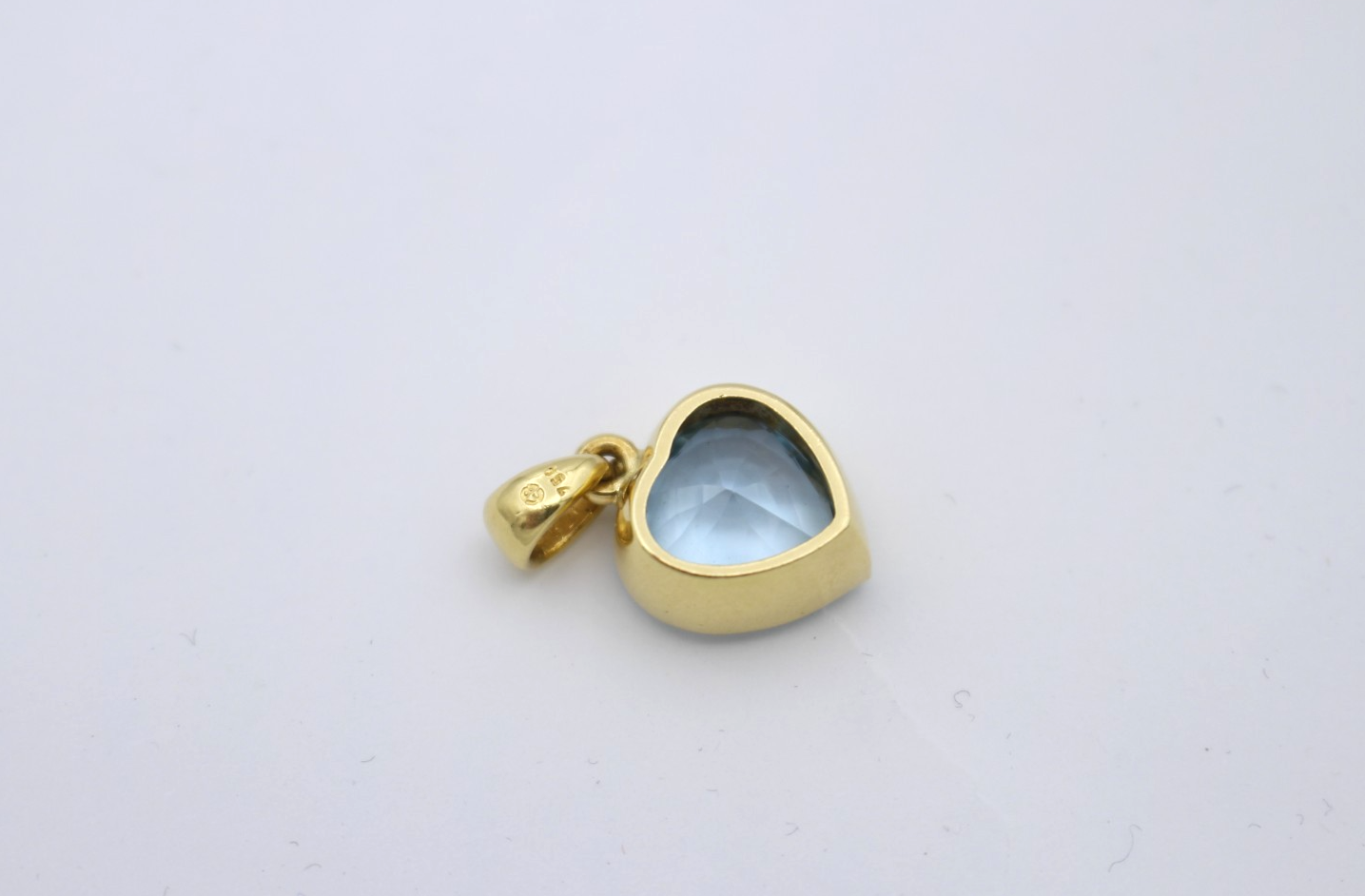 Wunderschöner Massiver 750 Gold Anhänger mit Aquamarin Herz | 18 Karat Echtgold