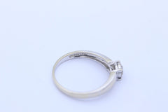 Schöner Damen Ring aus 585 / 14k Weißgold mit Brillanten ca. 0,10 ct. | Gr. 63