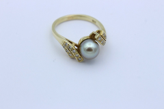 Außergewöhnlicher Damen Ring aus 585 / 14k Gelbgold mit Perle & Diamanten